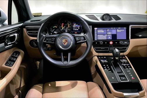 2023 Porsche Macan T