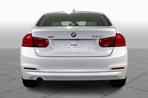 2018 BMW 320 i xDrive