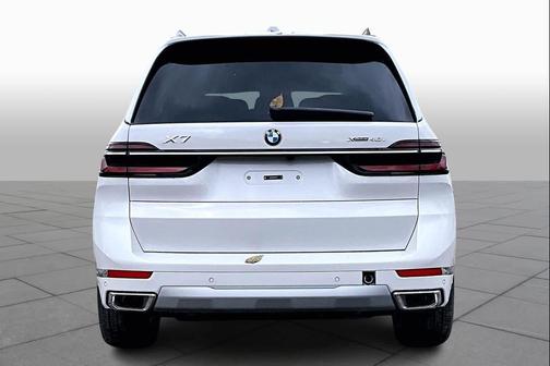 2026 BMW X7 xDrive40i