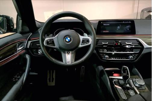 2020 BMW 530 i xDrive
