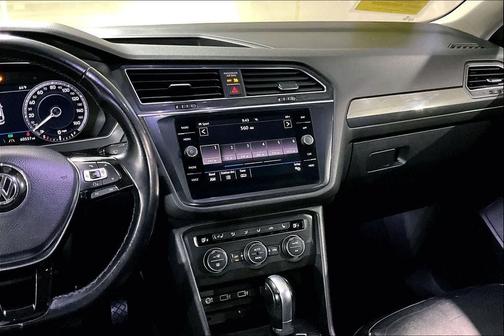 2018 Volkswagen Tiguan 2.0T SEL Premium