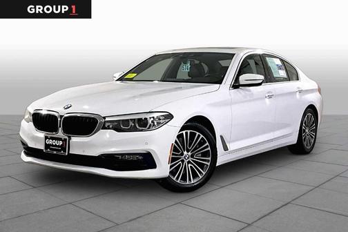 Alpine White 2018 BMW 530 i xDrive
