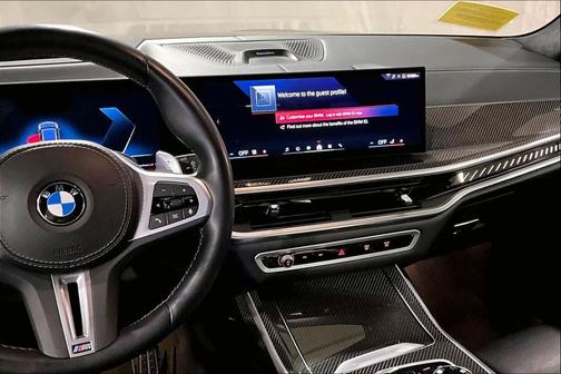 2024 BMW X7 M60i