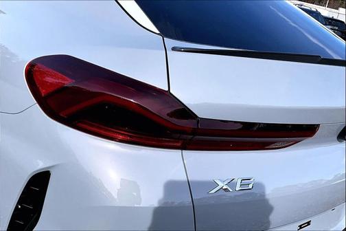 2026 BMW X6 xDrive40i