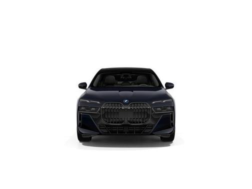 2026 BMW 750e xDrive