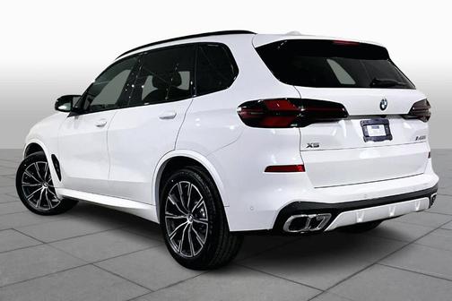 2026 BMW X5 M60i