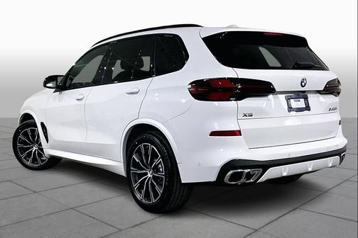 2026 BMW X5 M60i