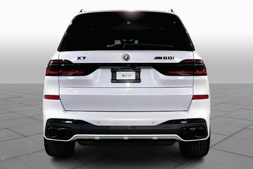 2024 BMW X7 M60i