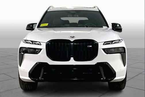 2024 BMW X7 M60i