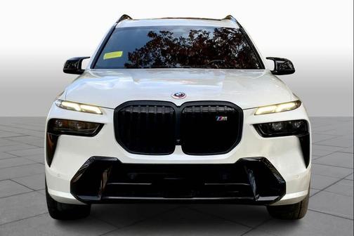 2024 BMW X7 M60i