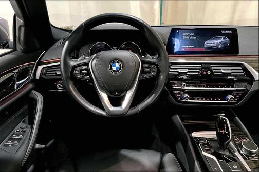 2019 BMW 530 i xDrive