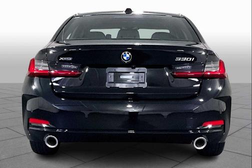 2025 BMW 330 i xDrive