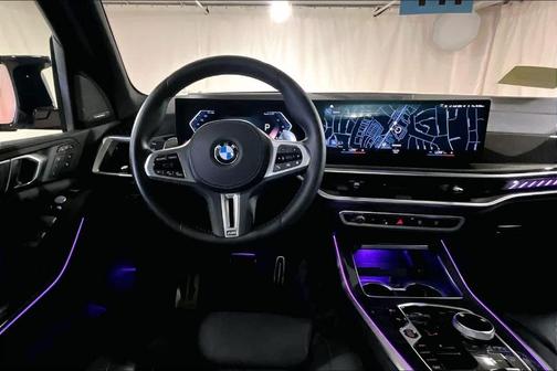 Gray Metallic 2023 BMW X7 M60i