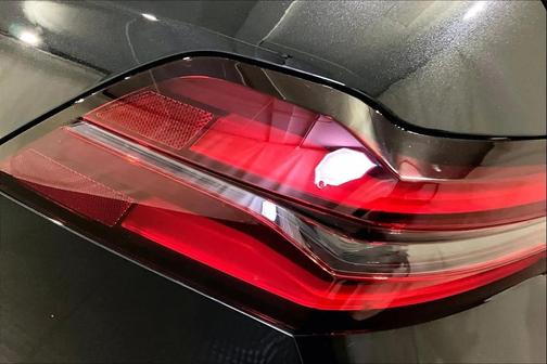 Black Sapphire Metallic 2026 BMW i5 M60