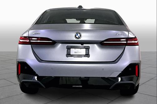 2024 BMW 540 i xDrive
