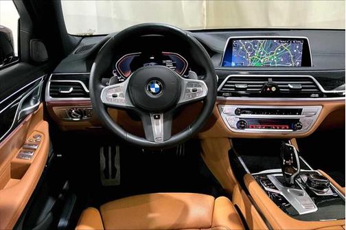 2022 BMW 750 i xDrive