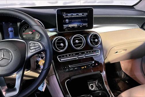 2018 Mercedes-Benz GLC 300 Base 4MATIC