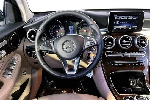 2018 Mercedes-Benz GLC 300 Base 4MATIC