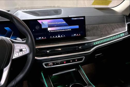 2025 BMW X7 xDrive40i