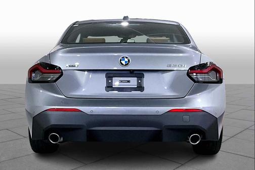 2025 BMW 230 i xDrive
