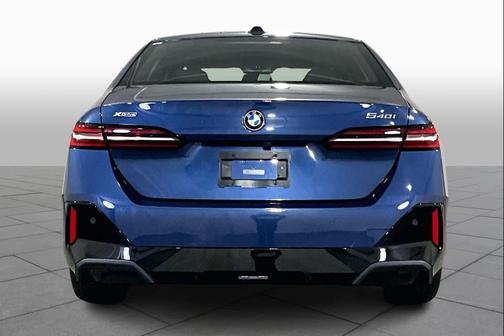 2024 BMW 540 i xDrive