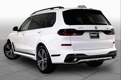 Alpine White 2026 BMW X7 xDrive40i