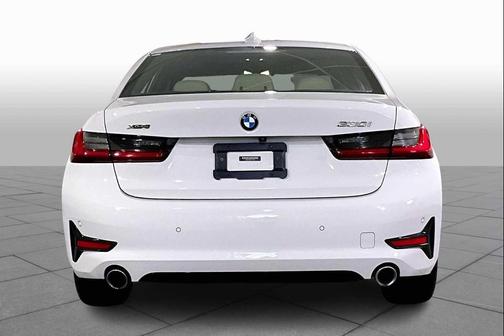 2019 BMW 330 i xDrive