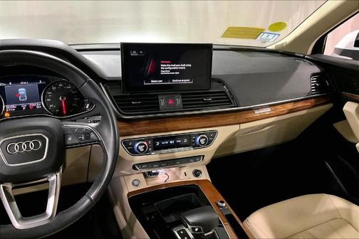 2023 Audi Q5 40 Premium