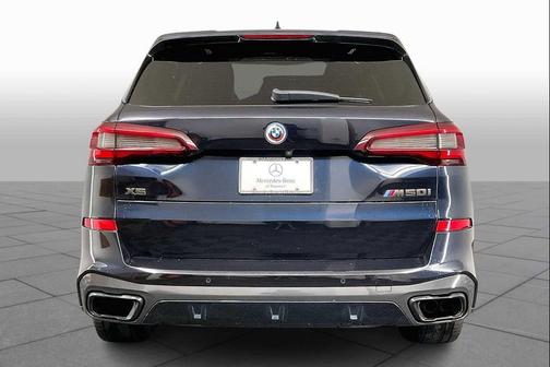 2022 BMW X5 M50i