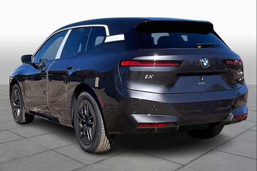 2026 BMW iX xDrive60
