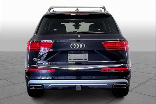 2019 Audi Q7 45 SE Premium Plus