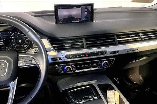 2019 Audi Q7 45 SE Premium Plus