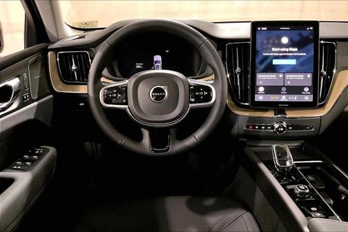 2026 Volvo XC60 B5 Plus
