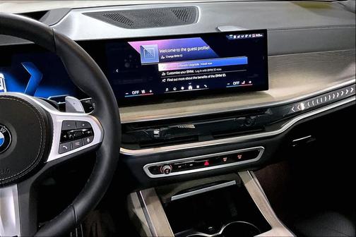 2025 BMW X7 xDrive40i