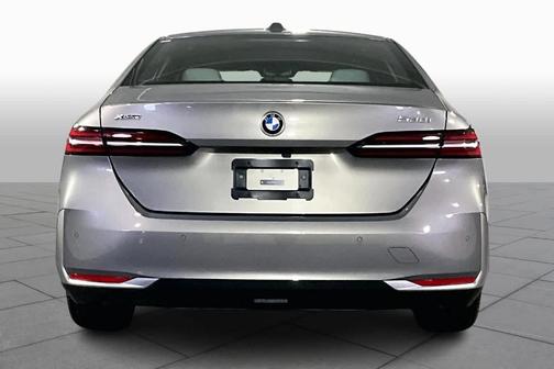 2024 BMW 530 i xDrive