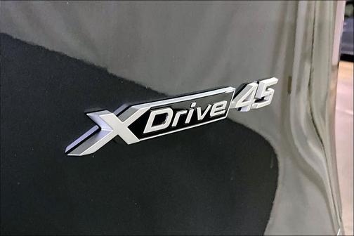 2026 BMW iX xDrive45