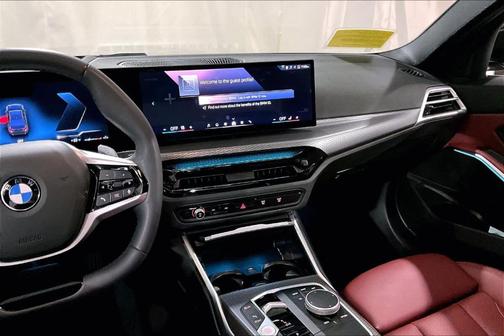 2025 BMW 330 i xDrive