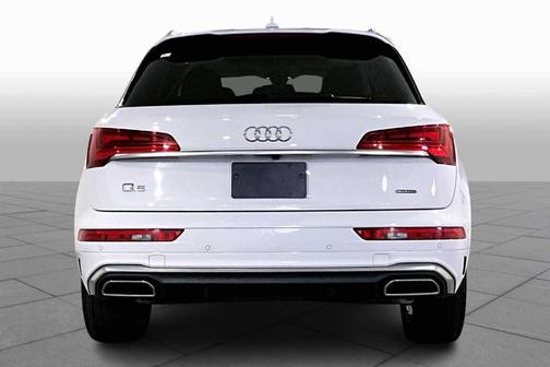 2022 Audi Q5 45 S line Premium Plus
