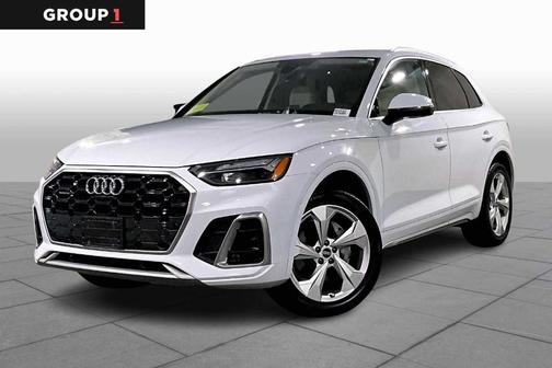 2022 Audi Q5 45 S line Premium Plus