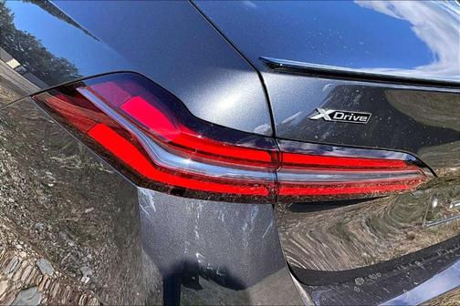 2026 BMW 550e xDrive