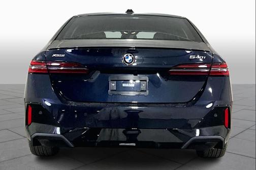 2026 BMW 540 i xDrive