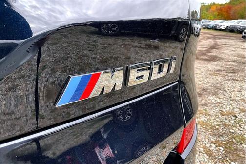 2026 BMW X5 M60i