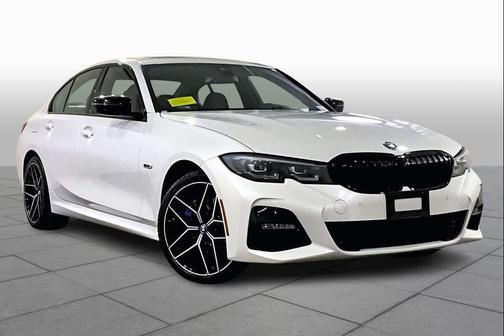 2022 BMW 330e xDrive
