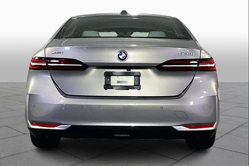 2024 BMW 530 i xDrive