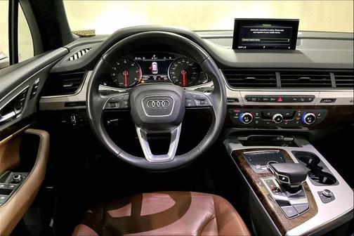 2019 Audi Q7 45 Premium