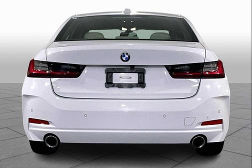 2023 BMW 330 i xDrive