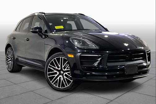 2022 Porsche Macan Base