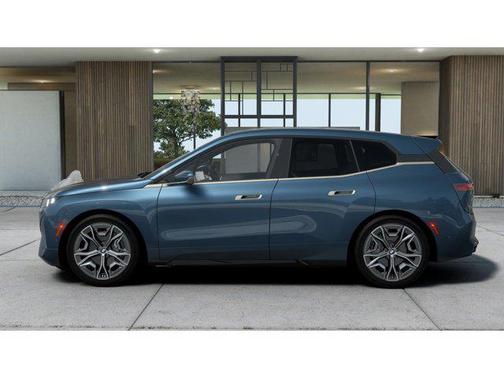 2026 BMW iX xDrive60