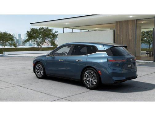 2026 BMW iX xDrive60