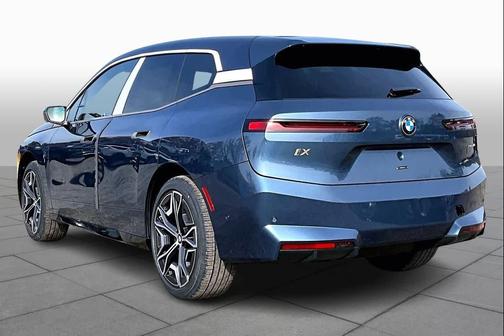 2026 BMW iX xDrive60